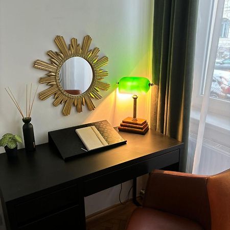 Apartment 5 Min Schoenbrunn Gloriette, Direct To City Center, Free Parking Wien Ngoại thất bức ảnh
