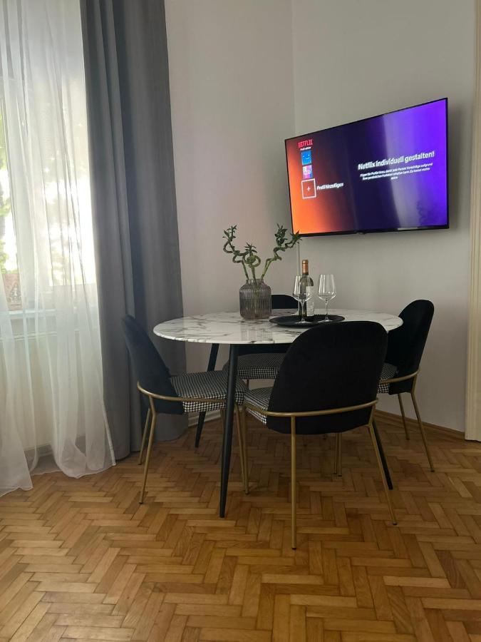 Apartment 5 Min Schoenbrunn Gloriette, Direct To City Center, Free Parking Wien Ngoại thất bức ảnh