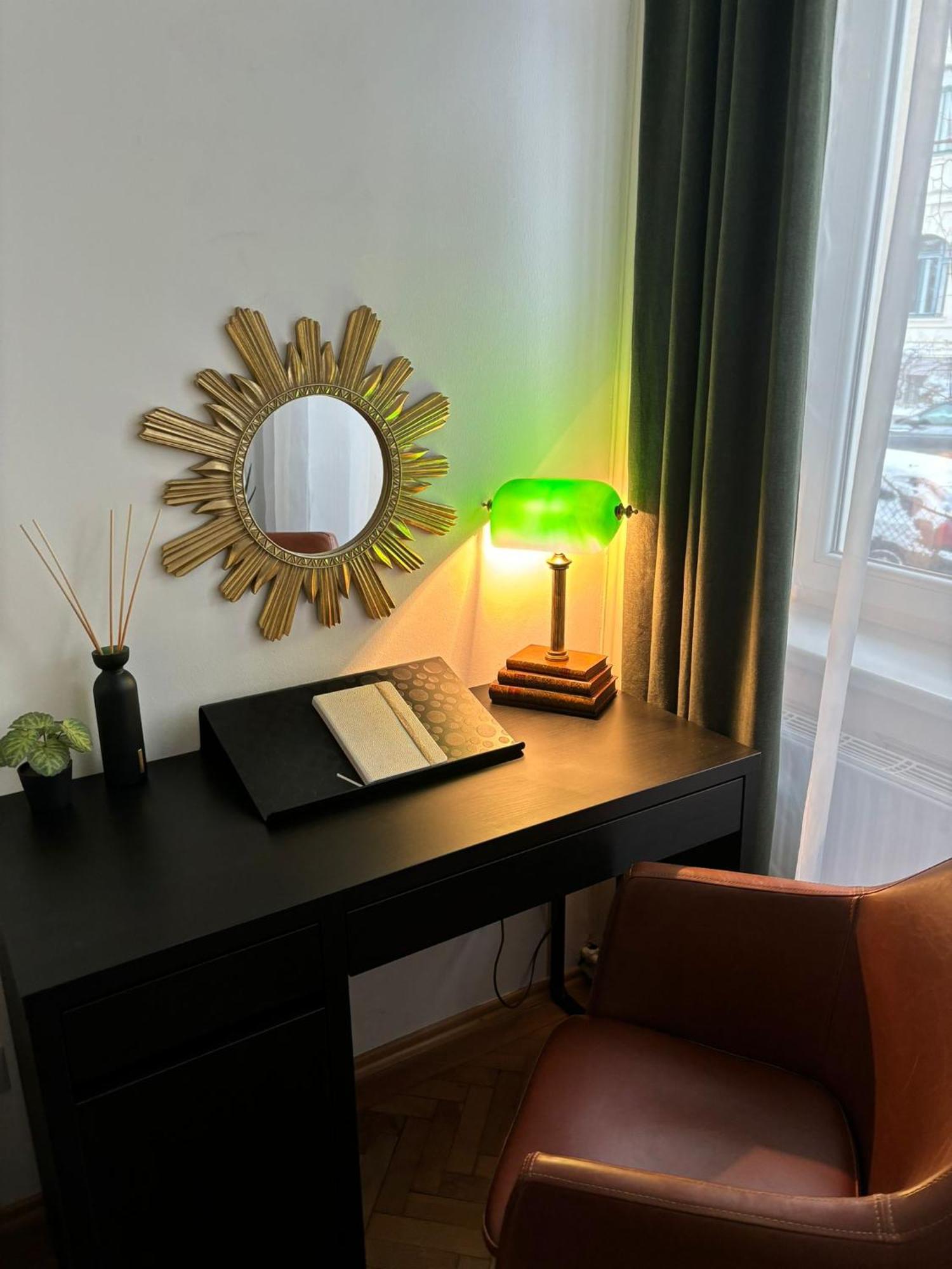 Apartment 5 Min Schoenbrunn Gloriette, Direct To City Center, Free Parking Wien Ngoại thất bức ảnh